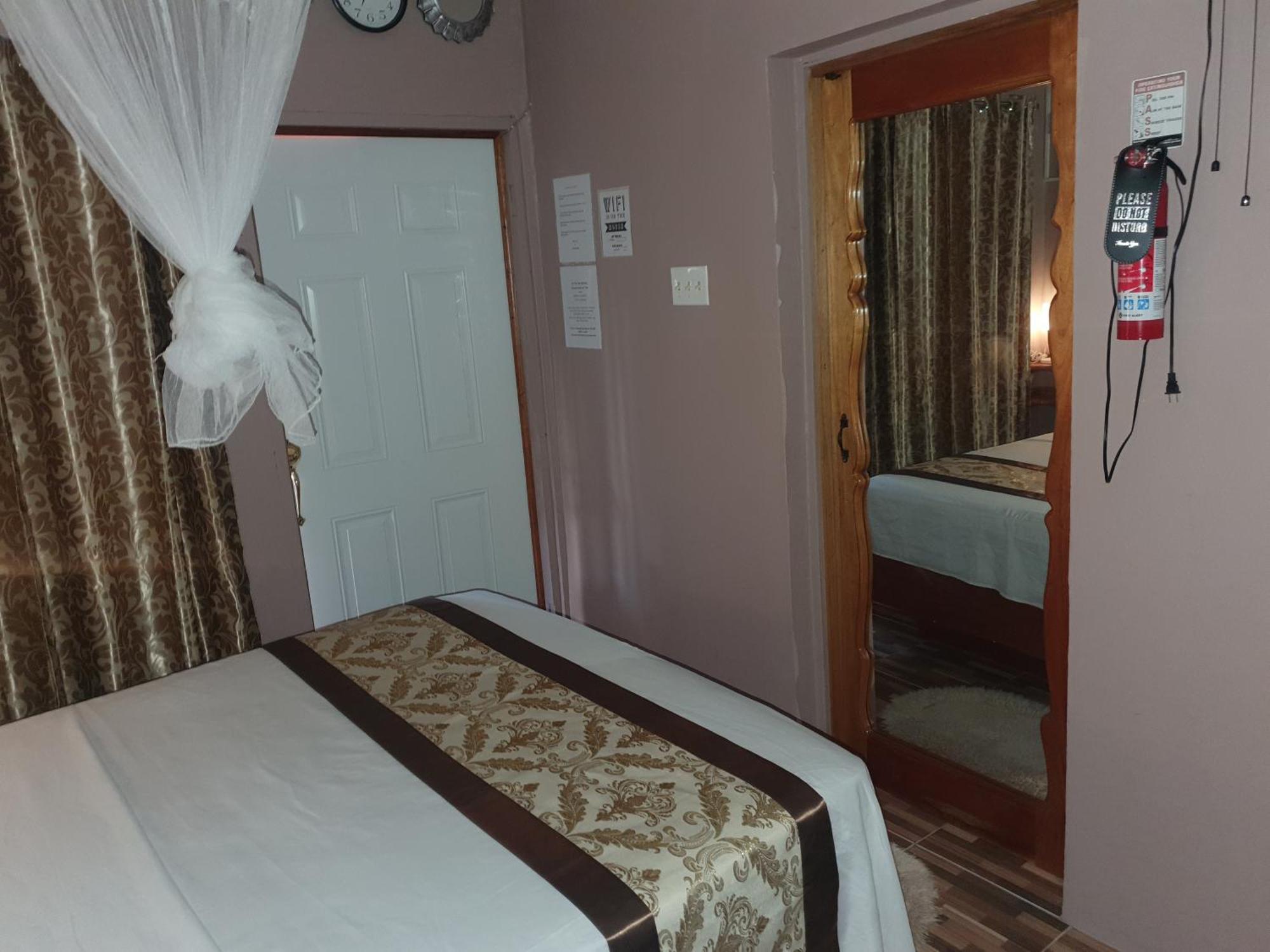 Mesmerize Guest House Port Antonio Cameră foto